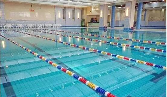 吃瓜网红云南游泳池