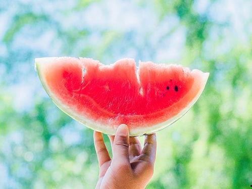 吃瓜网红照片怎么拍的